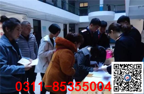 石家莊鐵路學(xué)校18春新生報(bào)到 學(xué)子風(fēng)采 第2張