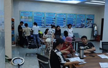 石家莊鐵路技校2019報(bào)名時(shí) 學(xué)子風(fēng)采 第3張