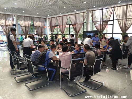 初中畢業(yè)不知道去哪里怎么辦 學校新聞